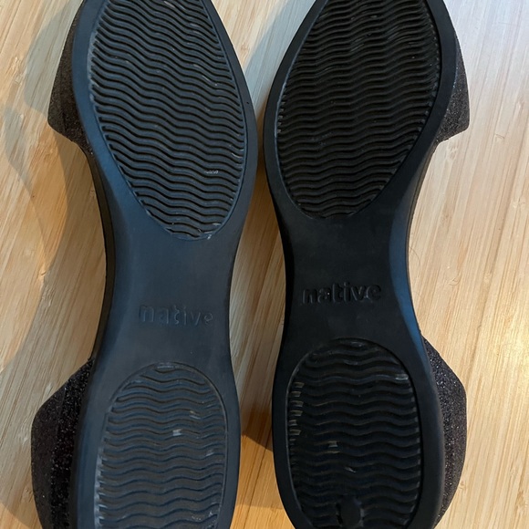 Native Black Sparkle shoes - Picture 2 of 3